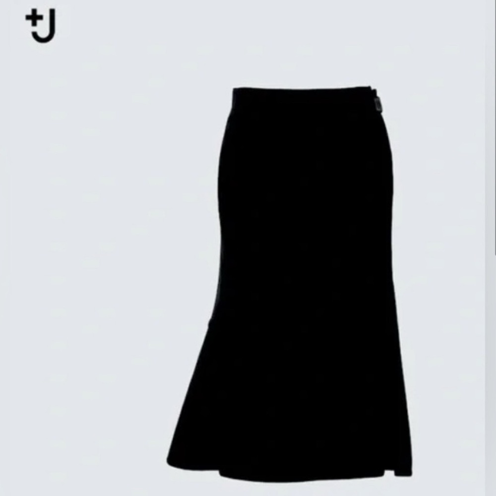 J+ Uniqlo Wool Black Women's Skirt